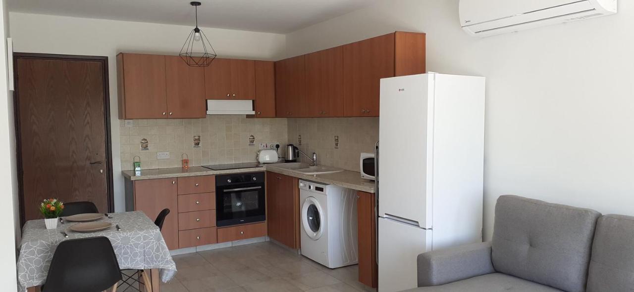 Ferienwohnung Akamandos 76 Peyia Exterior foto